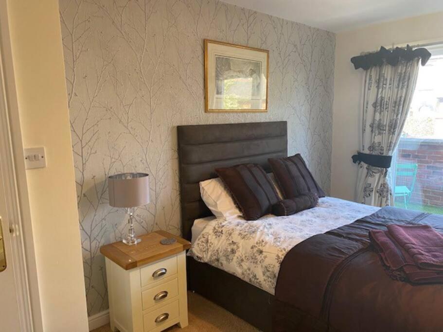 Spacious 2 Bedroom Apartment Cleethorpes Exterior photo