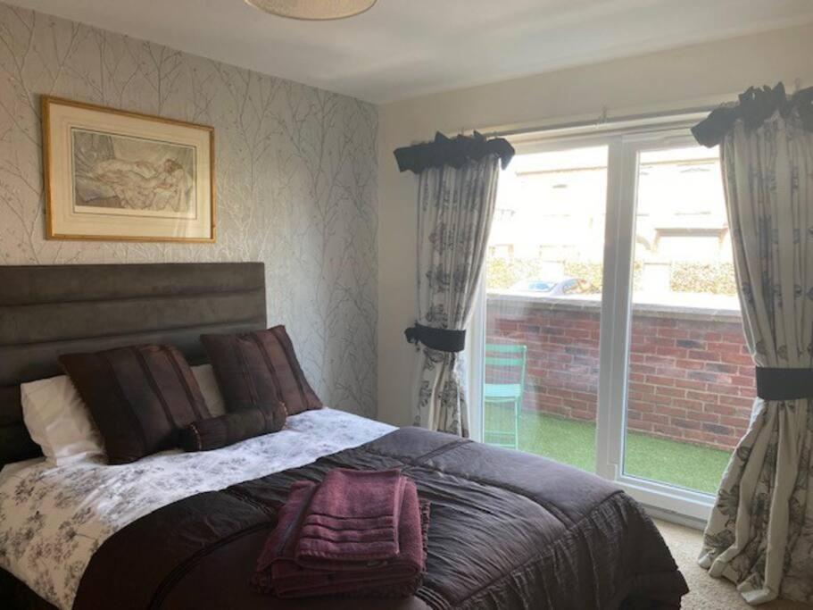 Spacious 2 Bedroom Apartment Cleethorpes Exterior photo